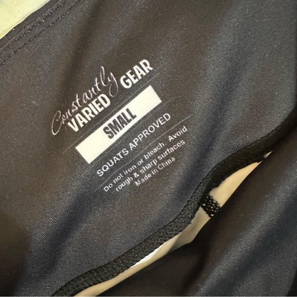 EUC Women’s CVG Lightning Bolt Leggings Size Small - Picture 2 of 4